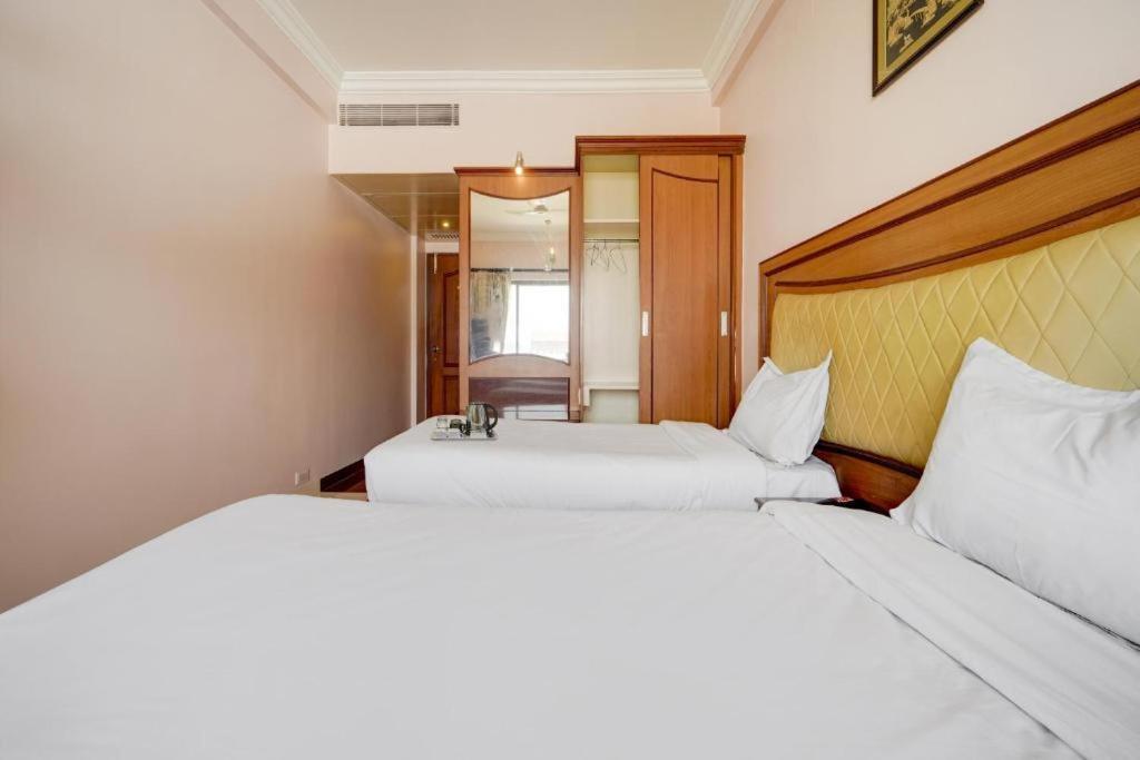 Hotel Devi Tower Салем Екстер'єр фото